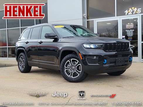 Used 2023 Jeep Grand Cherokee Trailhawk w/ Luxury Tech Group III image 1