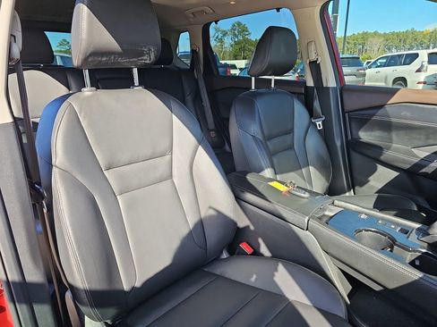 Used 2021 Nissan Rogue SL image 13