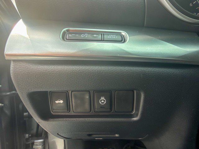 Used 2019 Nissan Maxima 3.5 SL w/ Floor Mat Group FWD image 13