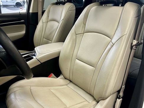 Used 2019 Buick Enclave Premium w/ Experience Buick Package image 14