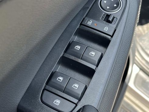 New 2026 Kia Seltos S FWD image 20