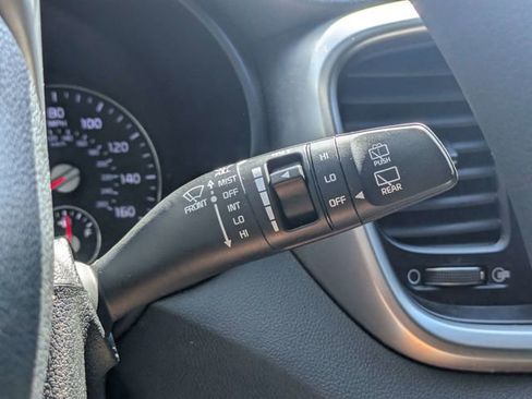 Used 2019 Kia Sorento L FWD image 27
