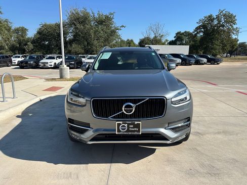 Used 2018 Volvo XC90 T5 Momentum w/ Convenience Package image 8