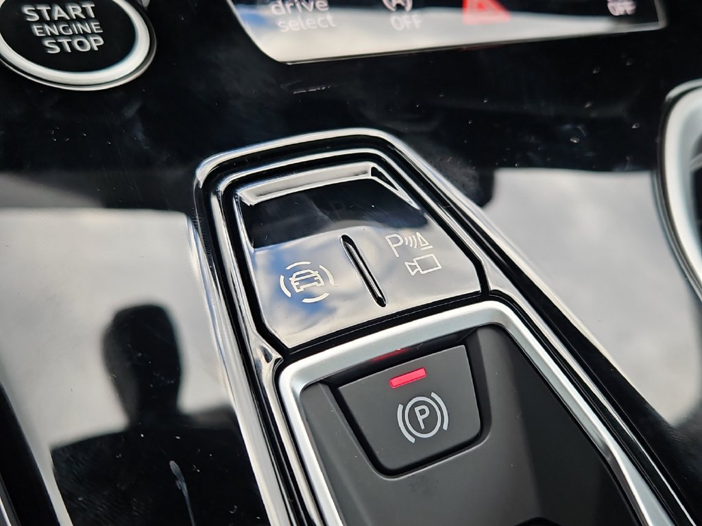 New 2026 Audi A6 Premium Plus AWD/4WD image 11