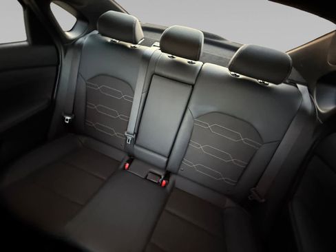 Used 2024 Kia Forte GT-Line image 13