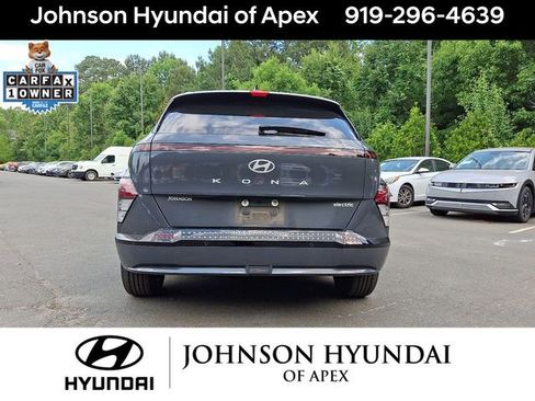 Used 2024 Hyundai Kona Limited FWD image 32