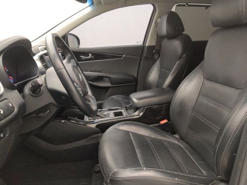 Used 2018 Kia Sorento EX image 17