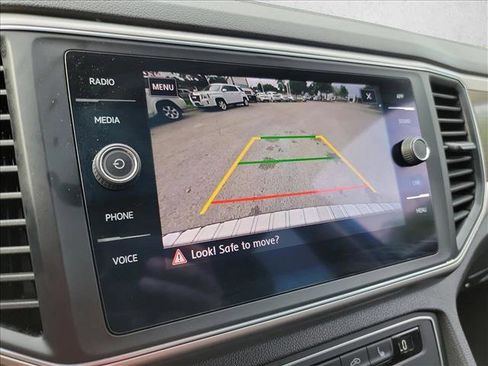 Used 2019 Volkswagen Atlas SE FWD image 19