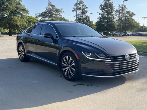 Used 2019 Volkswagen Arteon SEL FWD image 2