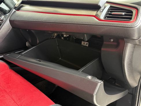 Used 2018 Honda Civic Type R image 25