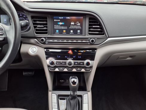 Used 2019 Hyundai Elantra Value Edition w/ Cargo Package image 11