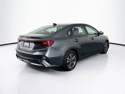 Used 2024 Kia Forte LXS FWD image 9
