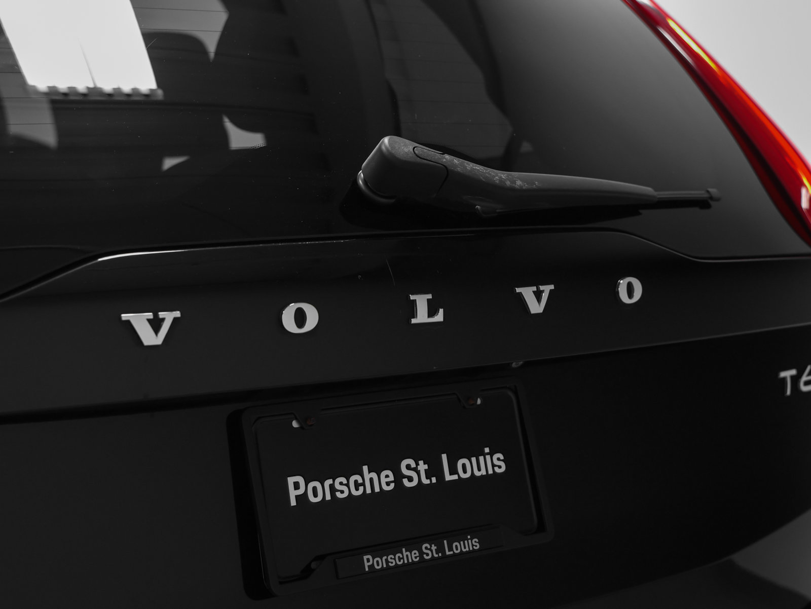 Used 2018 Volvo XC90 T6 Momentum w/ Convenience Package AWD/4WD image 18