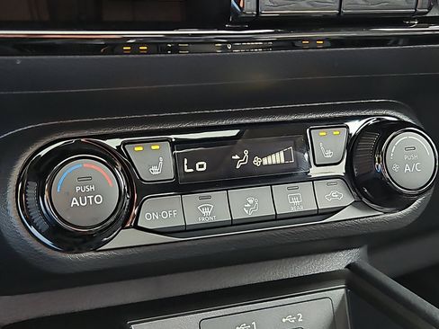 New 2026 Nissan Kicks SV w/ SV Premium Package image 14