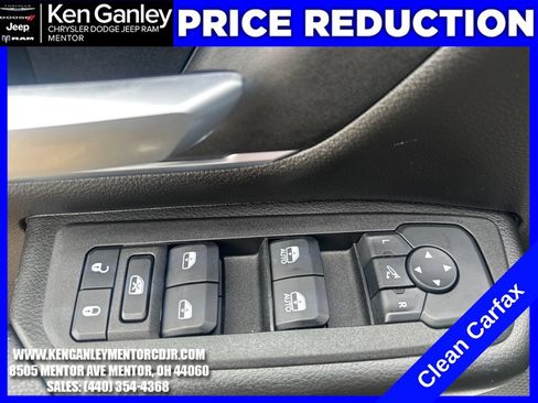Used 2025 RAM 1500 Big Horn AWD/4WD image 11