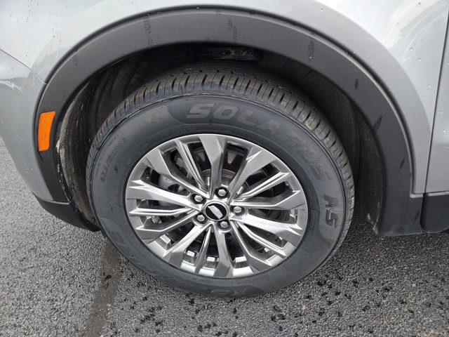 Used 2025 Cadillac XT4 Premium Luxury FWD image 41