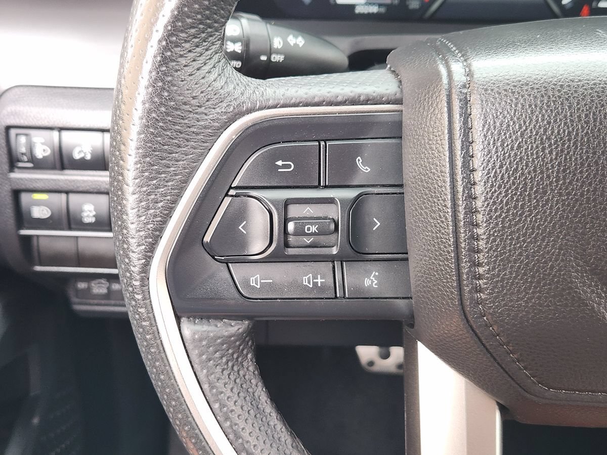 Used 2024 Toyota Tacoma TRD Sport AWD/4WD image 48
