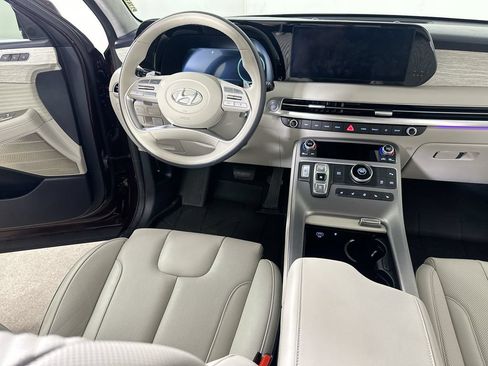 Used 2025 Hyundai Palisade Calligraphy FWD image 18