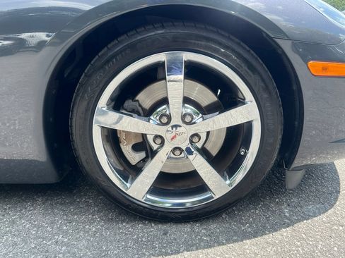 Used 2010 Chevrolet Corvette Convertible w/ Preferred Equipment Group RWD image 13