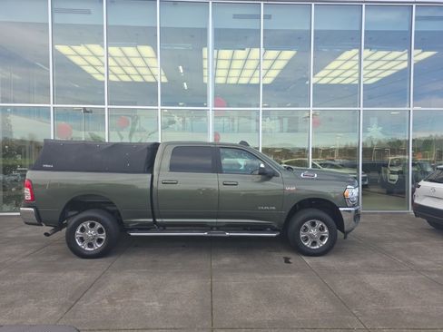 Used 2021 RAM 2500 Big Horn w/ Level 1 Equipment Group image 4