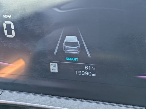 Used 2025 Kia Telluride EX X-Line image 32