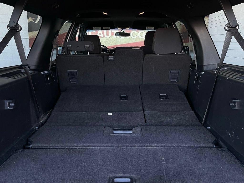 Used 2017 Ford Expedition EL XL w/ Equipment Group 101A RWD image 10