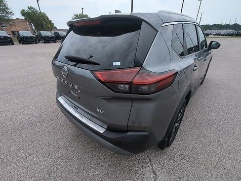 Used 2023 Nissan Rogue SV w/ SV Premium B Package FWD image 6