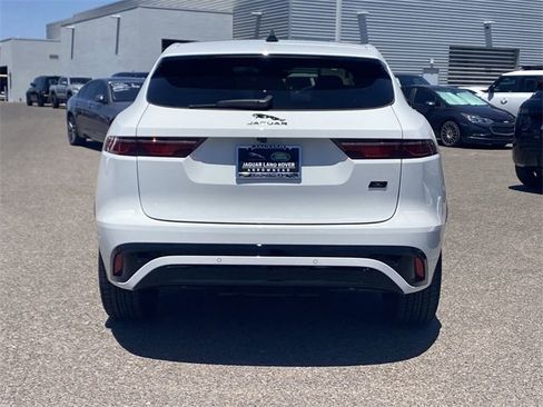 New 2026 Jaguar F-PACE R-Dynamic S image 18