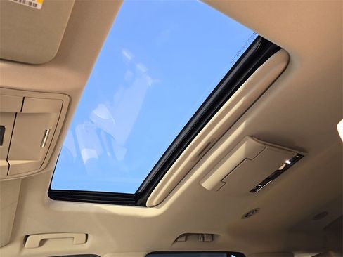 Used 2016 GMC Yukon SLT w/ Open Road Package image 31