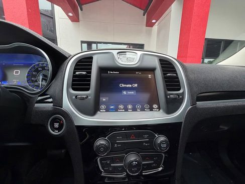 Used 2023 Chrysler 300 Touring L w/ Popular Equipment Group RWD image 21