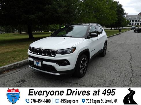 Used 2023 Jeep Compass Limited AWD/4WD image 1