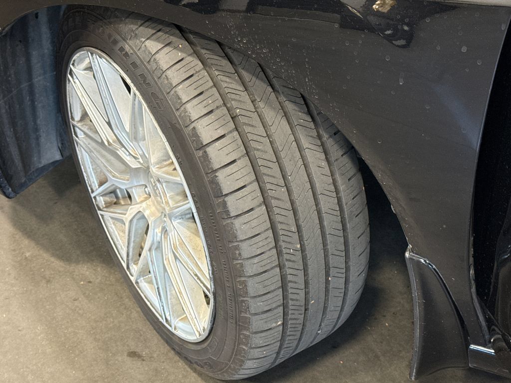 Used 2010 Acura TSX w/ Technology Package FWD image 16