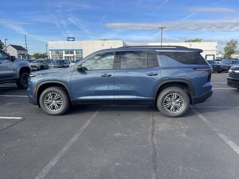 New 2026 Chevrolet Traverse LT w/ Driver Confidence Package image 4