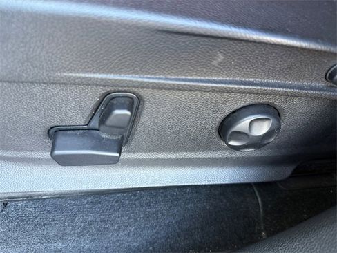 Used 2022 Alfa Romeo Stelvio Veloce image 12