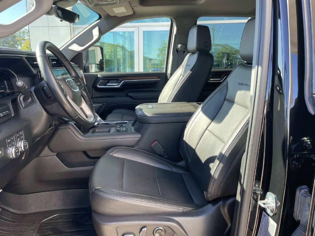 Used 2024 GMC Sierra 2500 Denali w/ Denali Reserve Package AWD/4WD image 18