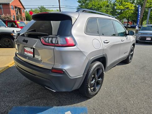 Used 2019 Jeep Cherokee Latitude Plus AWD/4WD image 37