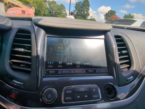 Used 2019 Chevrolet Impala LT w/ LT Convenience Package FWD image 15