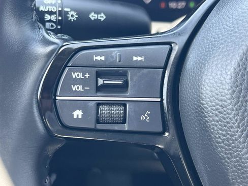 Used 2024 Honda HR-V EX-L image 9