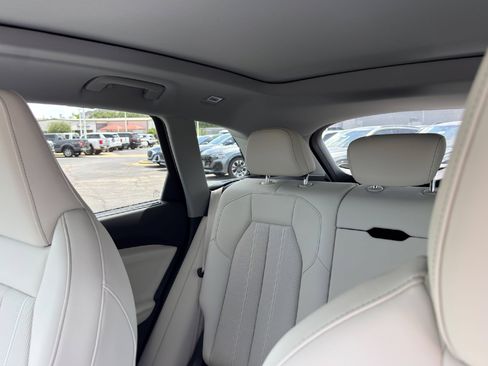 Used 2025 Audi Q5 Premium Plus w/ Premium Plus AWD/4WD image 13