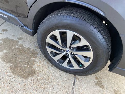 Used 2023 Subaru Outback Premium AWD/4WD image 30