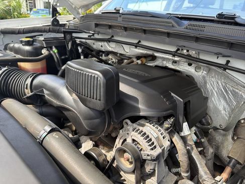 Used 2016 GMC Sierra 2500 Denali w/ Suspension Package, Off-Road AWD/4WD image 19
