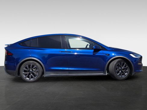 Used 2022 Tesla Model X Plaid AWD/4WD image 3