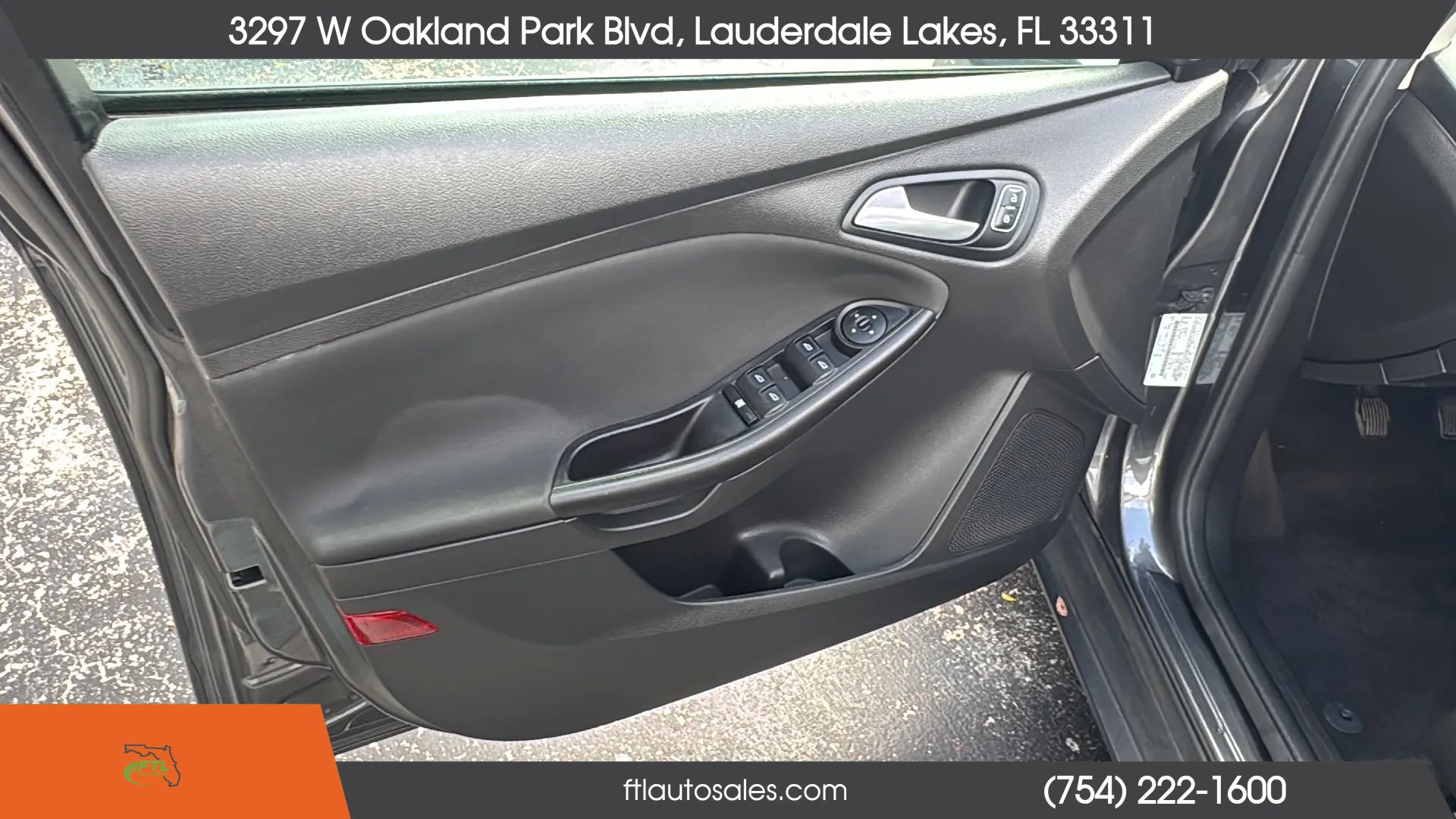 Used 2018 Ford Focus SE FWD image 17