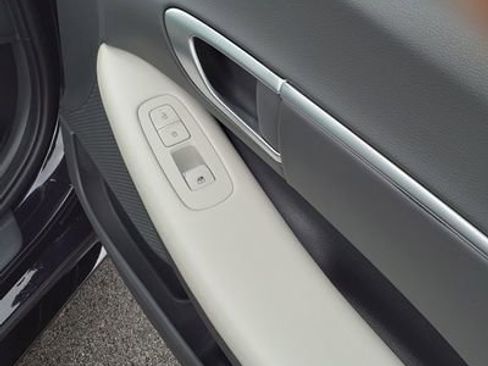 Certified 2025 Hyundai Sonata SEL image 25