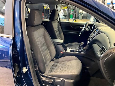 Used 2023 Chevrolet Equinox LT AWD/4WD image 11