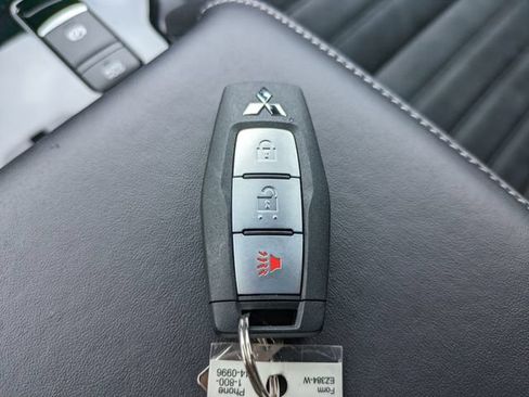 New 2026 Mitsubishi Outlander LE FWD image 30