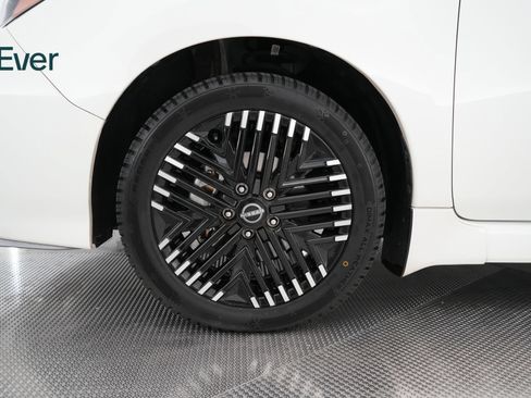 Used 2024 Nissan Leaf SV Plus FWD image 18