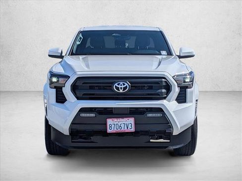 Used 2024 Toyota Tacoma SR5 AWD/4WD image 2