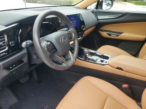 Used 2024 Lexus NX 250 FWD image 20