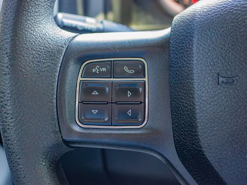 Used 2018 RAM 1500 Classic SLT AWD/4WD image 23